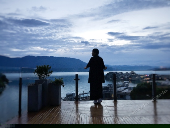 270度无敌露台海景蜜月大床房