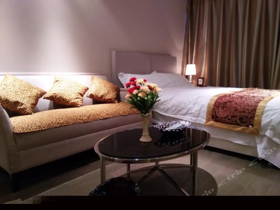 豪华城景双床房