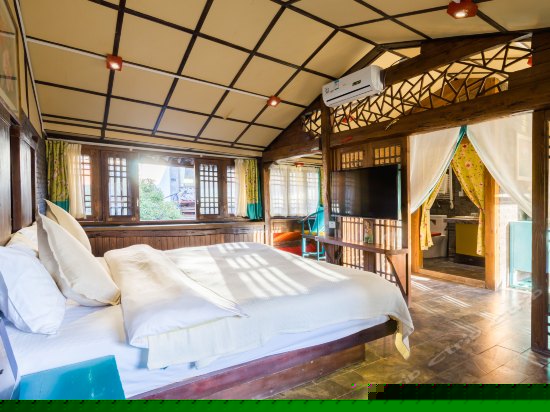 青城观景大床房