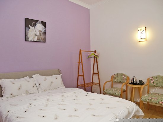 阳台豪华大床房