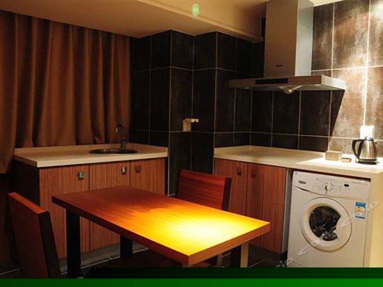 喜年豪华大床房(中宾)