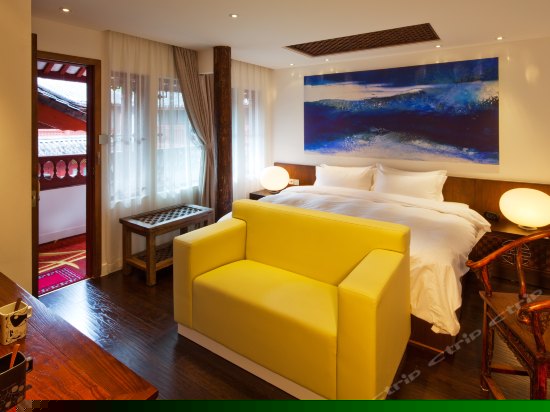 大研阁豪华大床房