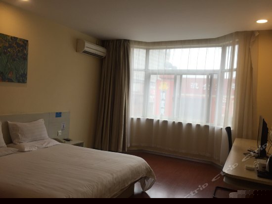 零压高级大床房