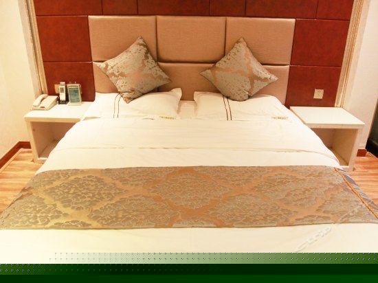 商务电脑大床房