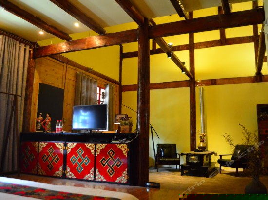 木楼藏式大床套房