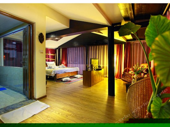 二楼豪华观景大床房