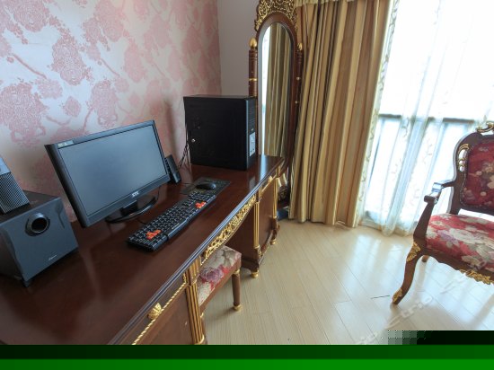 豪华立体江景房