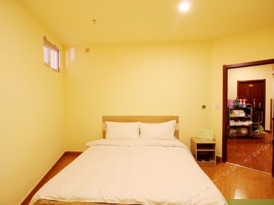 特价大床房(无窗)