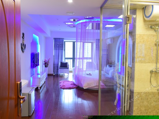 加勒比海盗圆床房