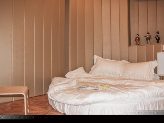 水床榻榻米房（无窗）