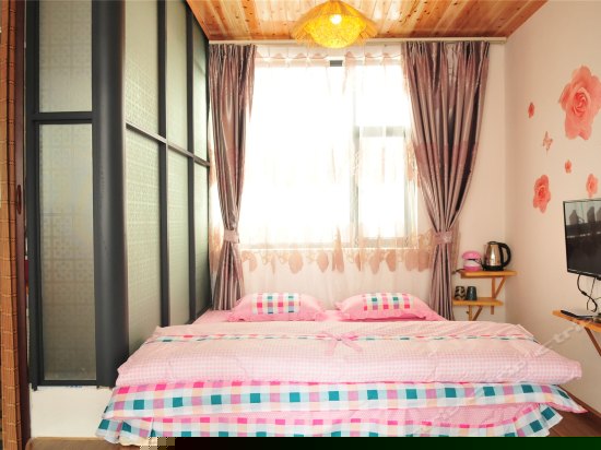 迷梦心动大床房