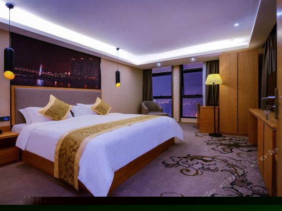 豪华江景机麻套房