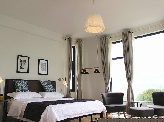 高级海景阳台大床房