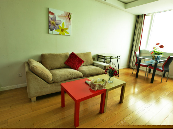 豪华江景大床房