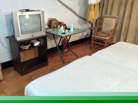 阳光双床房