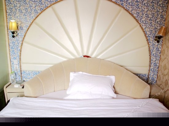 豪华主题圆床房