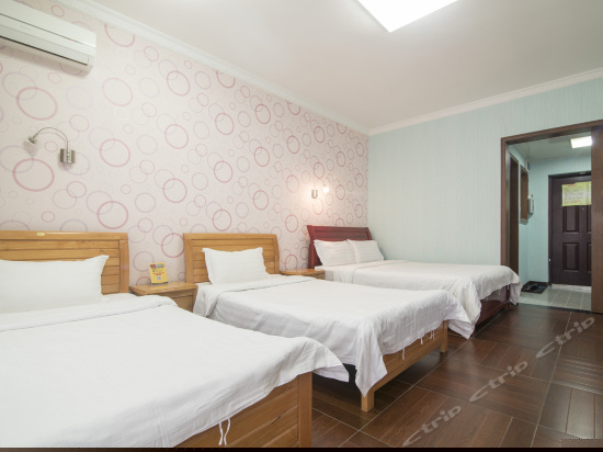 高级海景家庭房