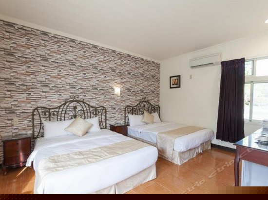 南湾湖畔标准四人房