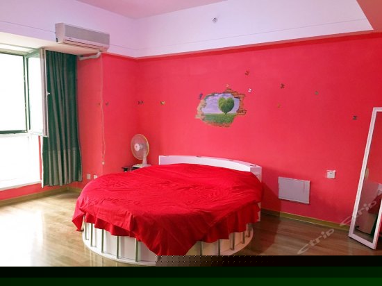 花好月圆主题房