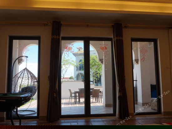 复式四房一厅别墅