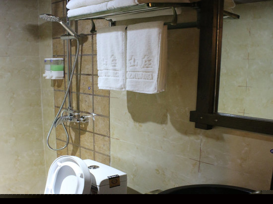 瑶台琼室架子床房