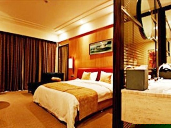 豪华园景大床房