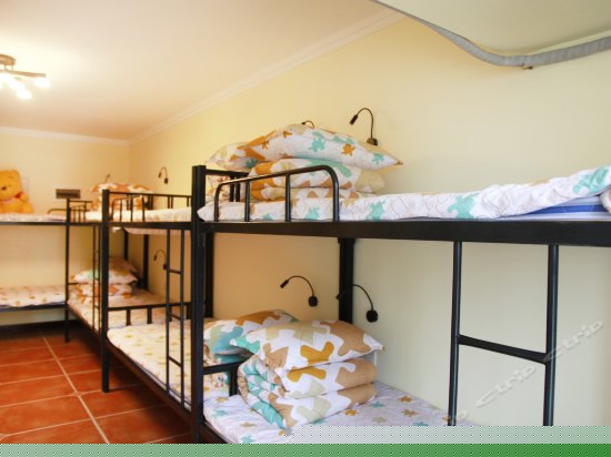 男生八人间（床位房）