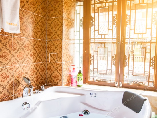 观景精品圆床房