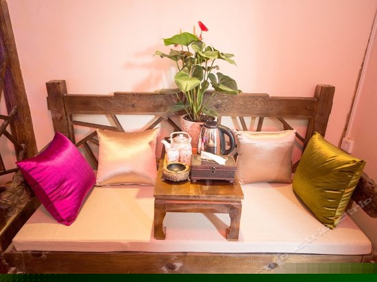 夜悬（秘密花园大床房）