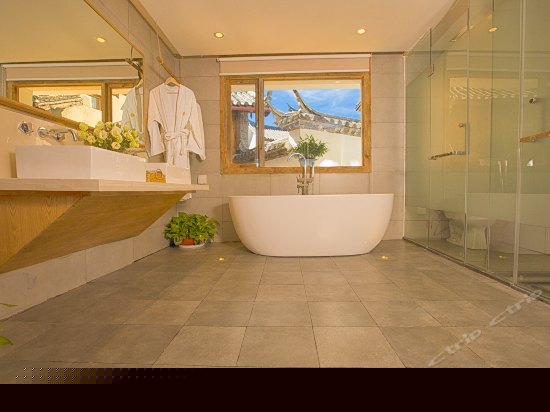 琴瑟合鸣（园景大套房）