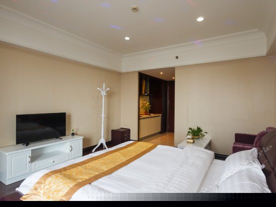 浪漫主题大床房