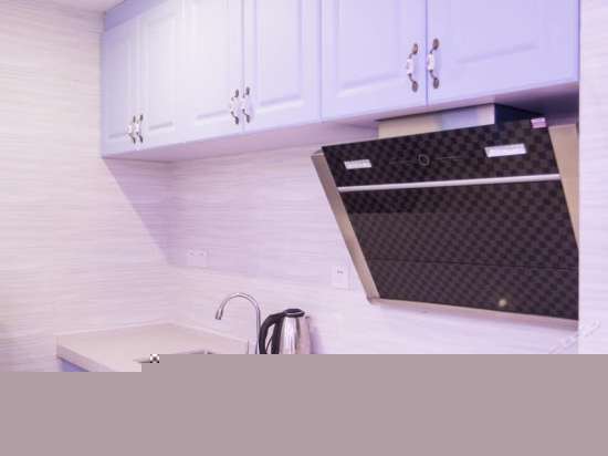 精装园景套房三室一厅