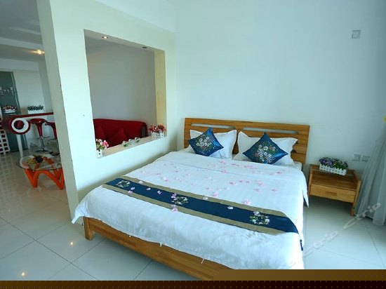 一线海景蜜月大床房