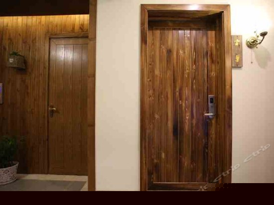 云巢豪华榻榻米观苍山情趣房