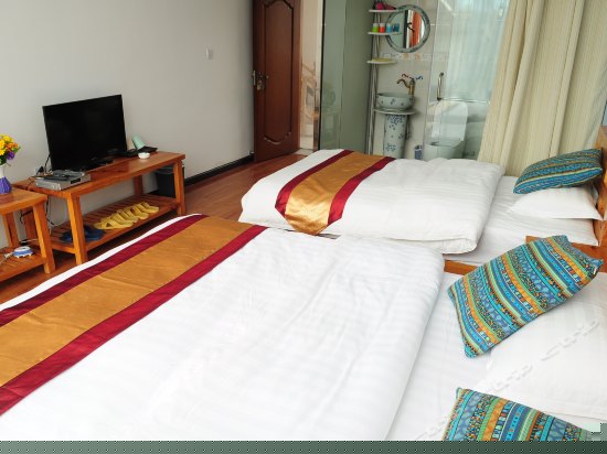 三楼观景家庭房