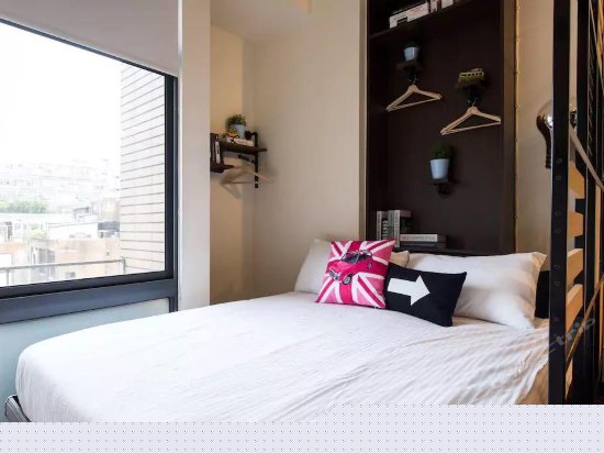 The car 2-4人房四人房