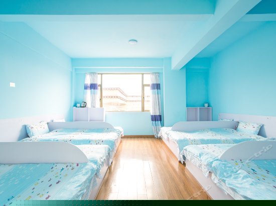 八人间（床位房）