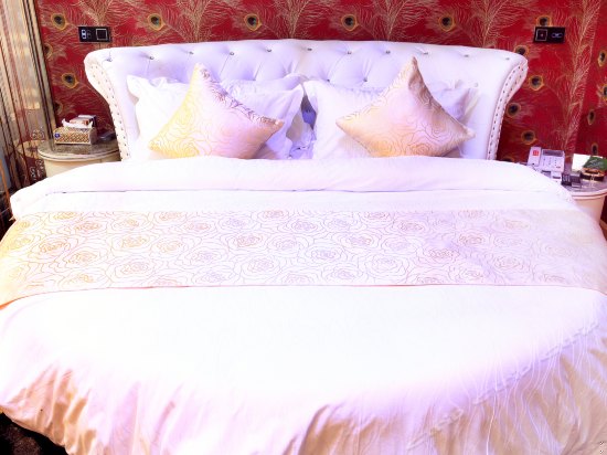 豪华情侣主题房