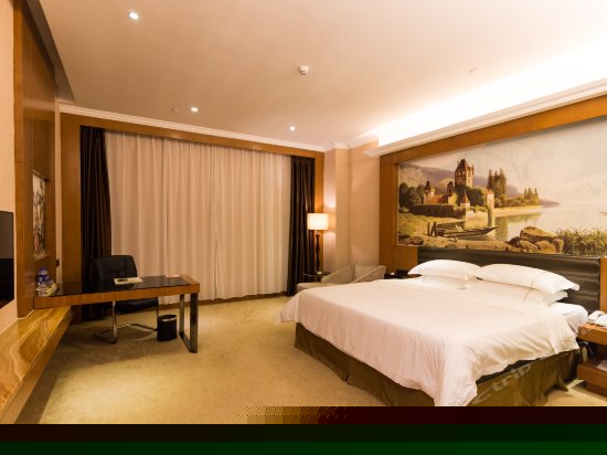 标准大床房（无窗）