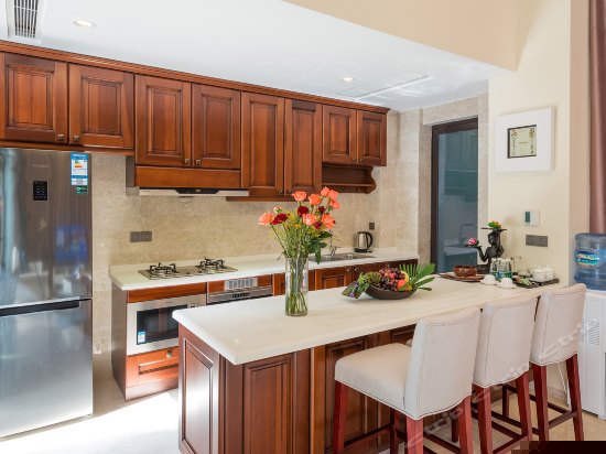 雅致园林泳池别墅两房一厅