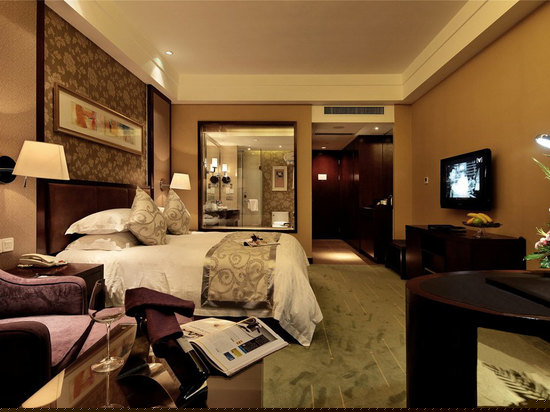 豪华大床间