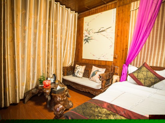 二楼豪华大床房