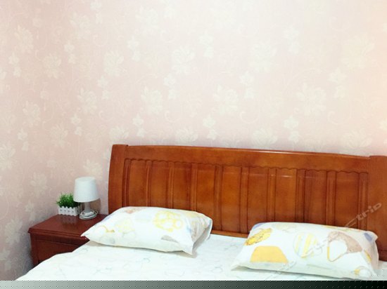 似水年华阳台园景两房一厅