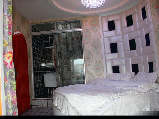 花好月圆（临江圆床）