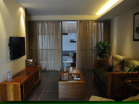 豪华单间泡池房