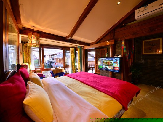 花月影阳光大床房