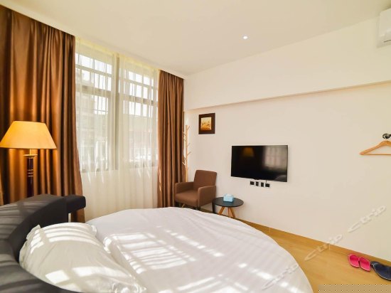 至尚精品圆床房