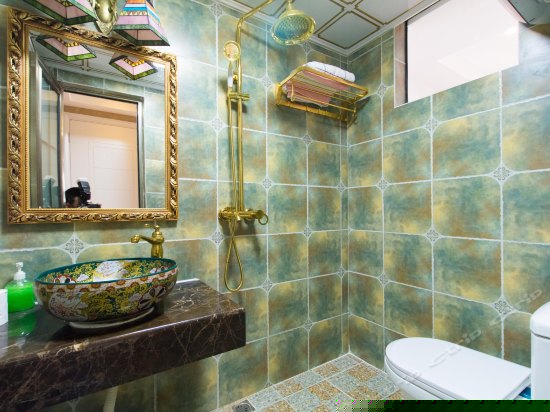 山海景美式一室一厅