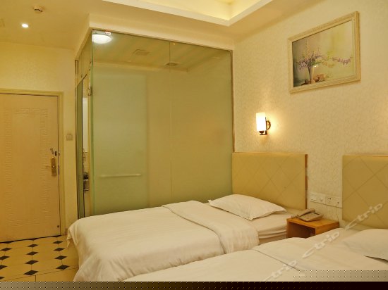 标准双人电脑房