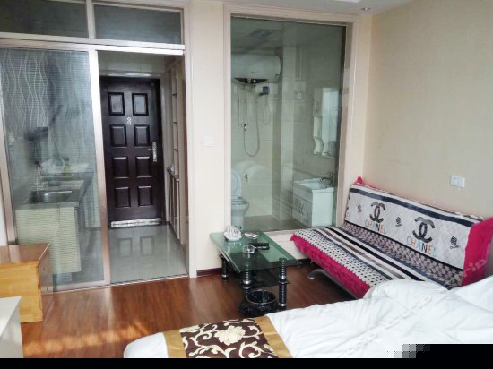 精品地毯大床房